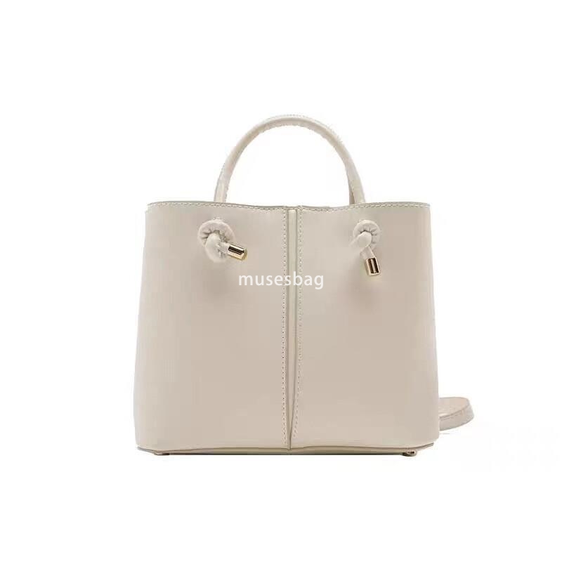 High end Korean niche texture handbag summer new single shoulder bag casual and versatile crossbody bag commuting bag