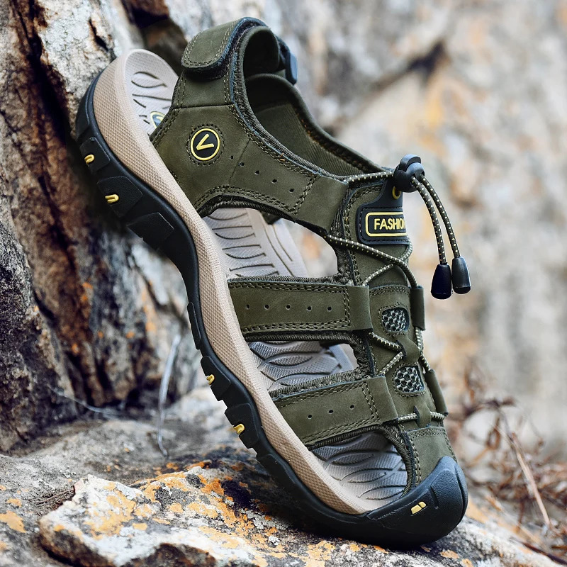 Large mens sandals summer anti-collision outdoor hiking leisure shoes leather hiking mens slippers beach shoes 240605