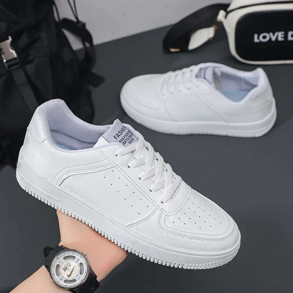 Fashion Platform Men Sport Casual Sneakers Couple Outdoor Breathable Lightweight White Running Women Tennis Shoes