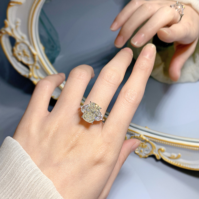 2024 Top Sell Moissanite Diamond Wedding Rings Luxury Jewelry Real 100% 925 Sterling Silver Large White Gemstones Dove Egg Party Eternity Women Engage