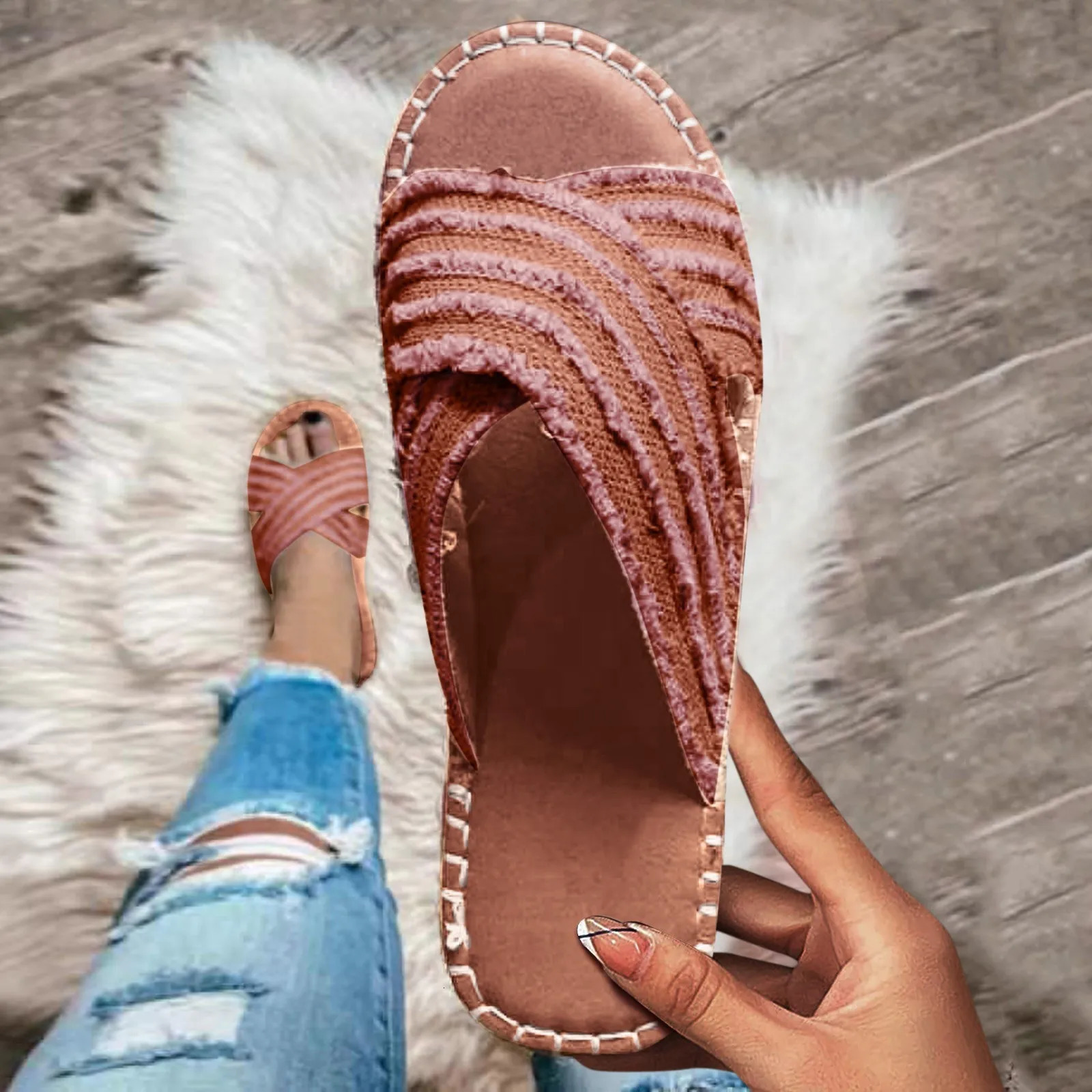 Womens flat sandals grass shoes womens cross fisherman shoes bohemian shoes outdoor thick platform sandals 240605