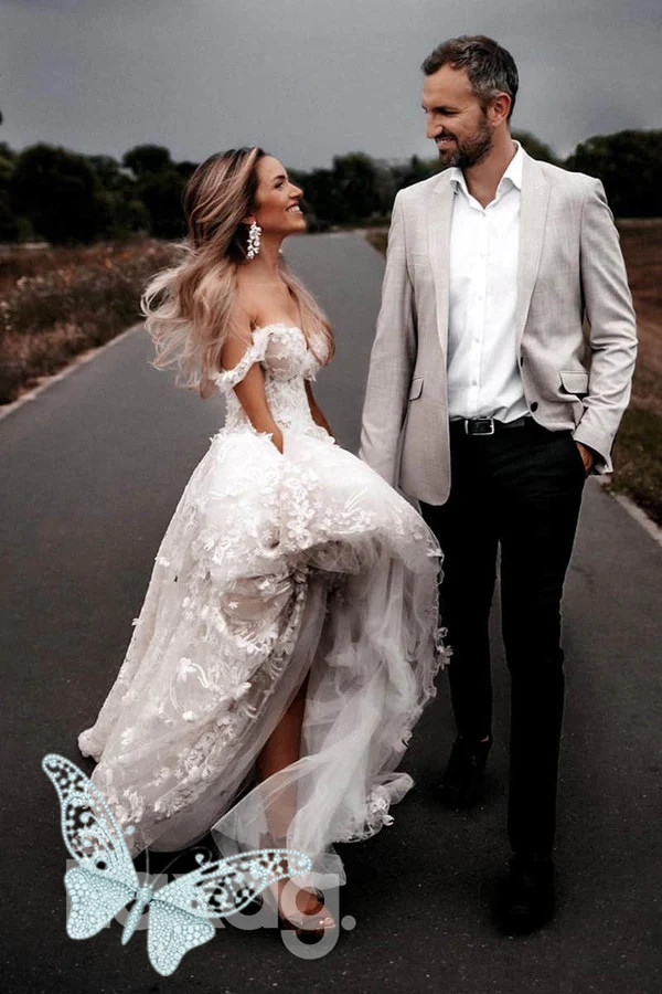 2024 lace wed dress Country Dresses Bohemian Boho Lace Appliqued Bridal Gowns Long Sleeve Sweep Train Beach Wedding Dress luxury designer boho Country