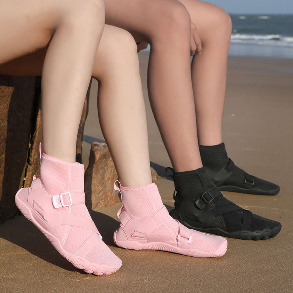 Unisex Swimming Water High Top Barefoot Beach Aqua Shoes Outdoor Sport Hiking Wading Sneakers Fiess Diving Surf Sandals