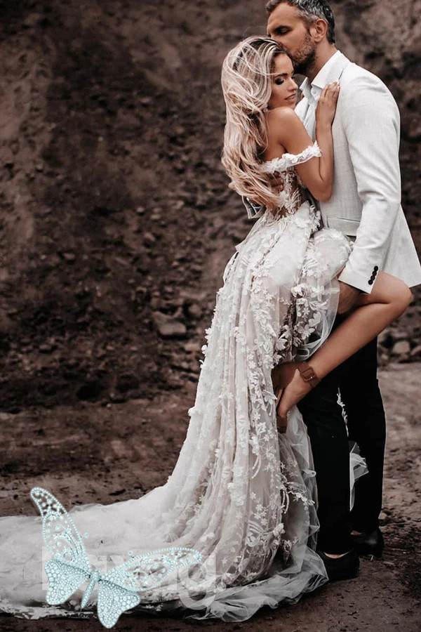 2024 lace wed dress Country Dresses Bohemian Boho Lace Appliqued Bridal Gowns Long Sleeve Sweep Train Beach Wedding Dress luxury designer boho Country