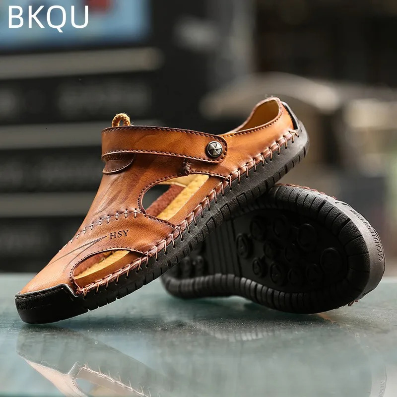 Mens summer leather sandals comfortable massage fashionable casual anti slip breathable trendy waterproof wear-resistant large-sized 240605