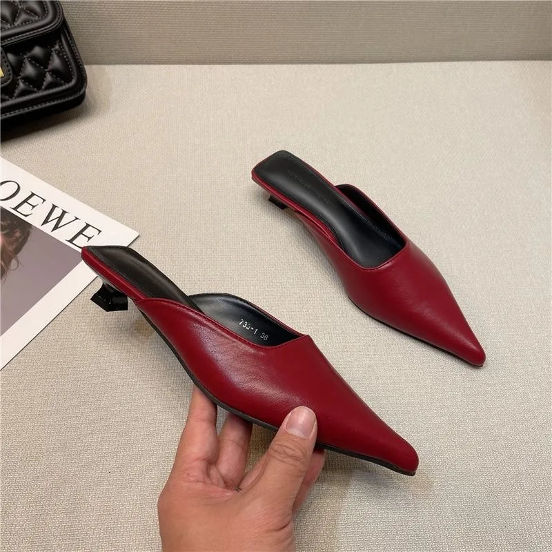 Low Heel Slippers Summer Close Toe Outdoor Mules Casual Pumps Street Style Mums Sandal Slip on Half Slippers Loafers 240605