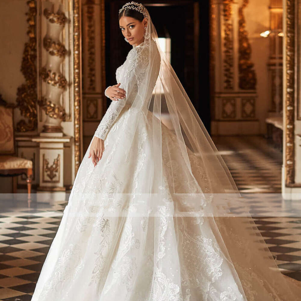 Appliques Gorgeous Chapel Train Ball Muslim Wedding Dresses Elegant High Neck Beading Full Sleeve Vintage Bridal Gown