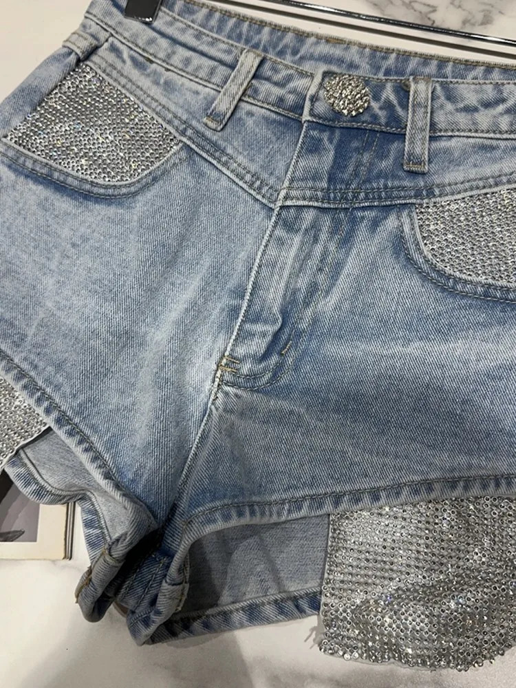 Sexy Women Diamonds Pocket Denim Shorts Casual Streetwear Short Jeans Night Clubwear Shorts Female Summer Slim Fit Trousers 240603