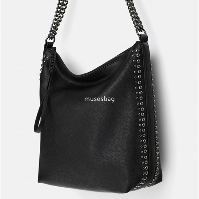 PU High Quality Women's Fashion Tote Handheld Rivet Practical Multi functional Single Shoulder Bag Water Bucket Bag Large Capacity Shopping Bag