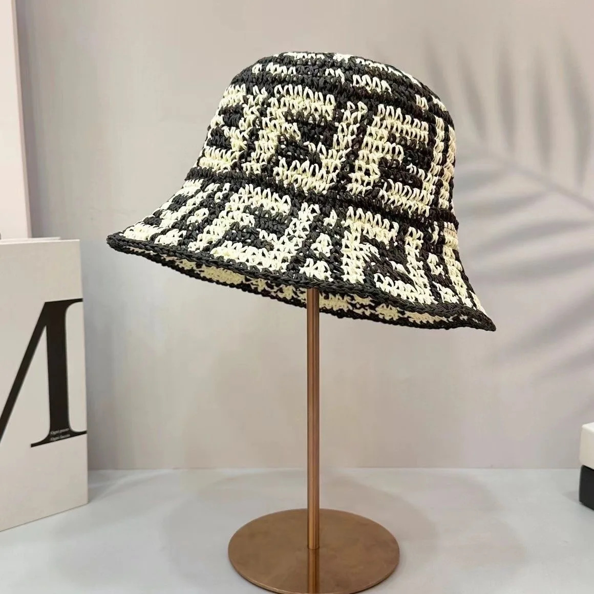 Summer Straw Sun Hats for Women Showing Face Small Bucket Hat Large Brim Sunshade and Sunscreen Seaside Beach Cap 240603bj