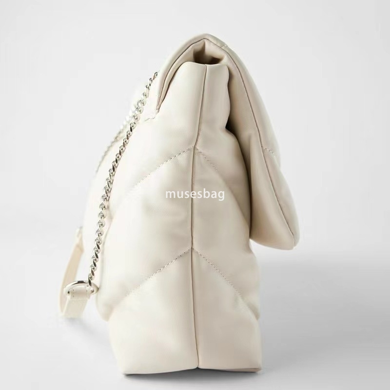 New oversized quilted shoulder bag trendy and simple crossbody bag versatile chain bag commuting high-capacity underarm bag