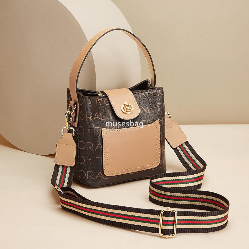 Commuter bag women's crossbody bag versatile retro tote bag bucket bag high-end fashion handbag travel backpack