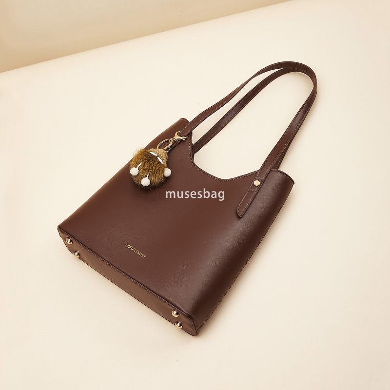 Designer Women's High Quality Fashion Shoulder Bag Versatile Bucket Bag Underarm Bag Minimalist Gold Classic Large Capacity Tote Bag