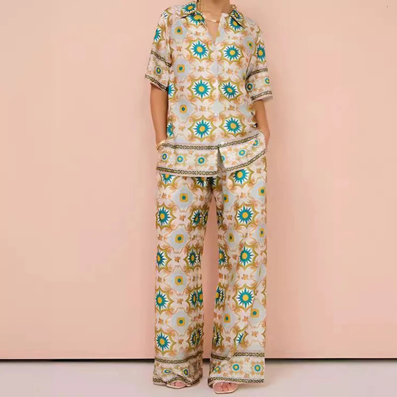 Two-Piece Set Women Suit Graffiti Print Short Sleeved Lapel Shirt and Elastic Waist Casual Wide Leg Pants Home Loose Outfits 240603