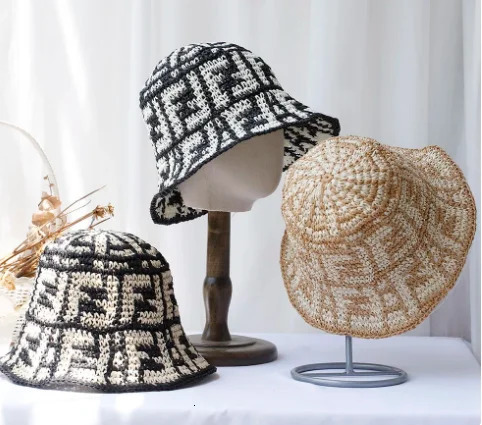 Summer Straw Sun Hats for Women Showing Face Small Bucket Hat Large Brim Sunshade and Sunscreen Seaside Beach Cap 240603bj