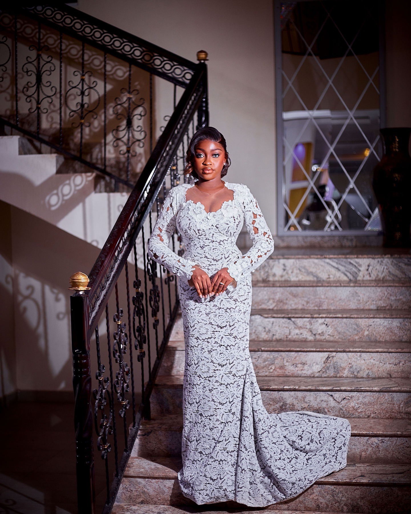 Aso Ebi 2024 White Illusion Mermaid Wedding Dresses Lace Sheer Neck Vintage Sexy Charming Bridal Gowns Dresses ZJ202