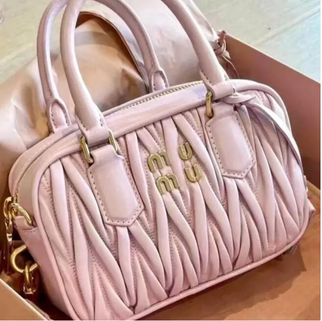 Fashion Designer Bags Satin Mini Handbags UNDRARM Wander MiuiMiui HOBO Clutch Holding Handbag Shoulder Bag Retro Thread Wallet Leather Banquet Tote Travel Handbag