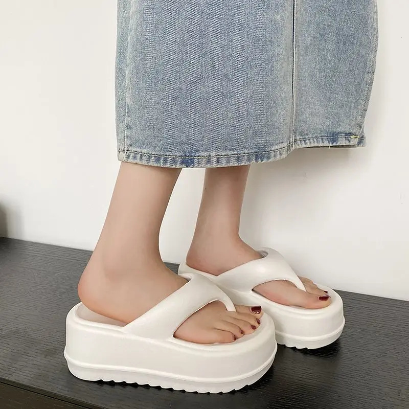 Comwarm Thick Flip-flops Women Fashion Platform Sandals Outdoor Women Beach Slipper Home Comfort Womens Summer Sandals 240605