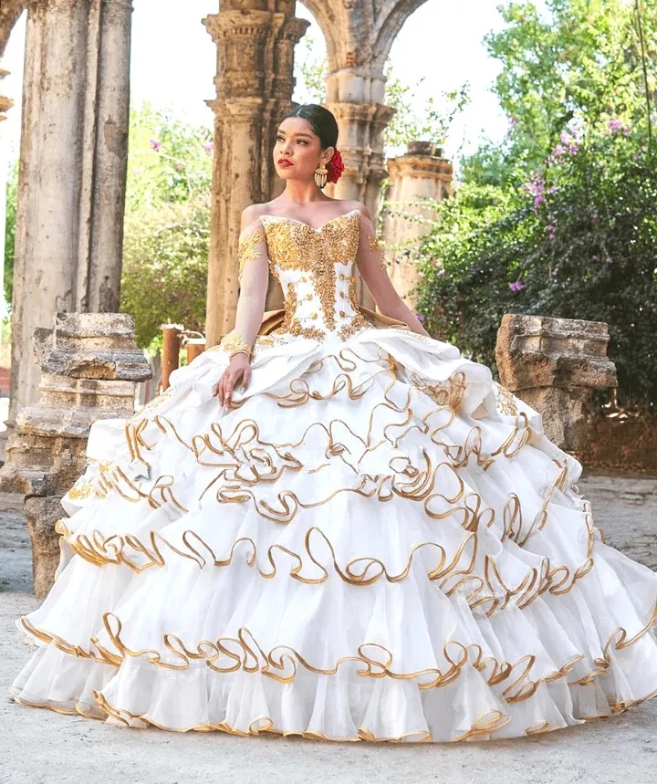 Puffy Mexican Quinceanera Dresses Ball Gown Long Sleeves Tulle Tiered Appliques Charro Sweet 16 Dresses 15 Anos