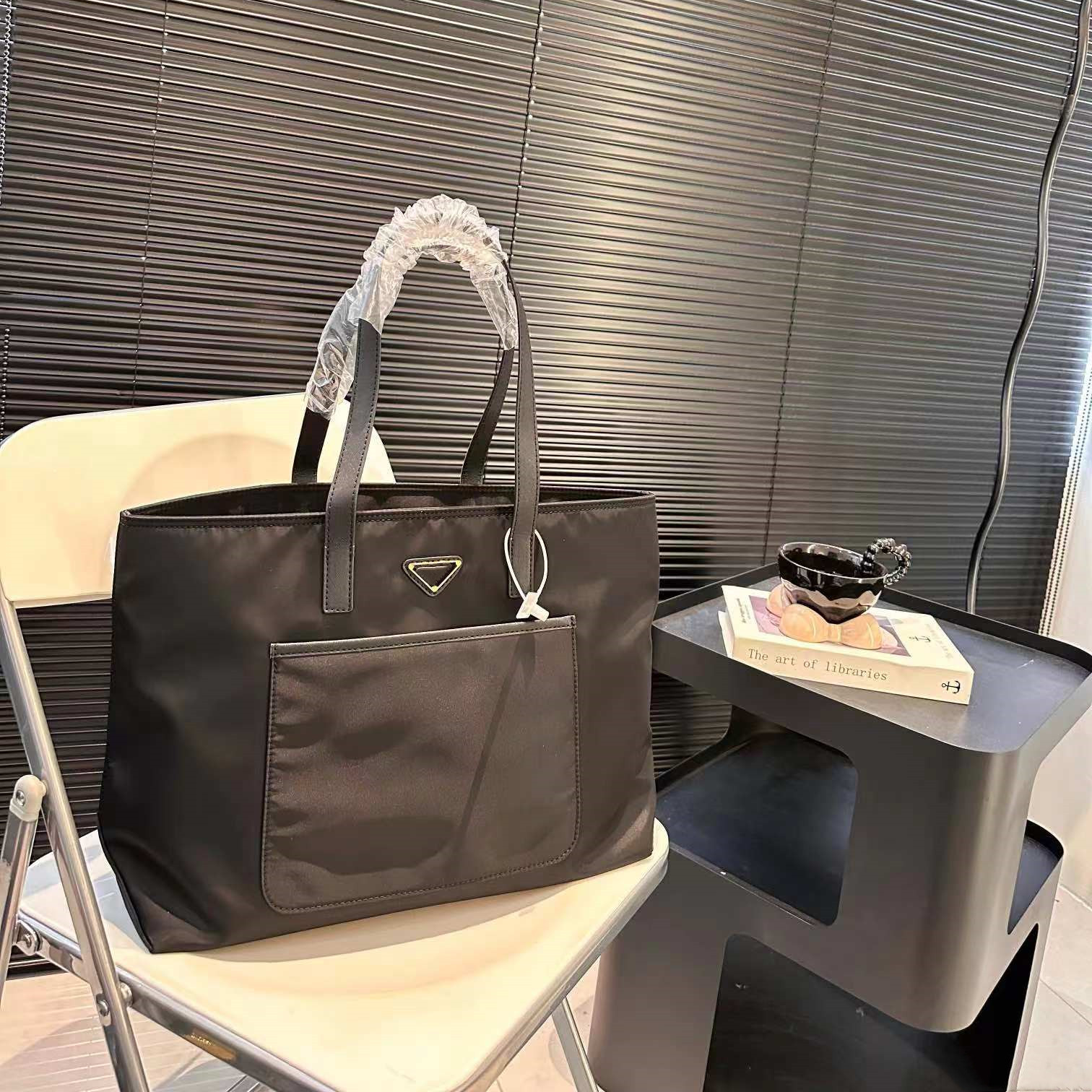 new Designer Bag 175Embossed-large capacity tote Bag Fashion Bag Women's Shoulder Bag Courier Handbag Women's Purse Women's Backpack Shopping bag