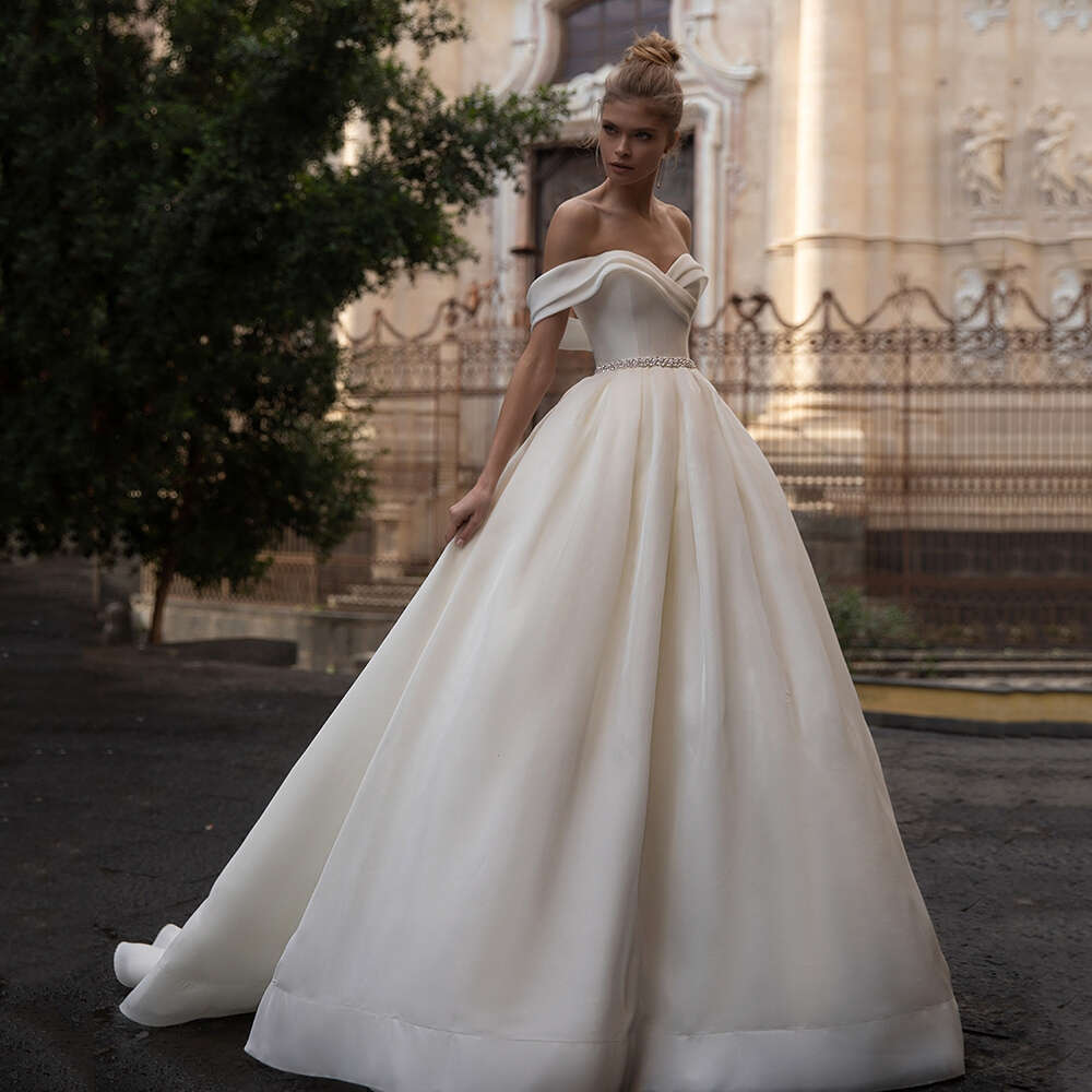 Elegant Ivory V-Neck Ball Satin Wedding Dress Gorgeous Off The Shoulder Bridal Gown With Beading Belt 0605 6660311