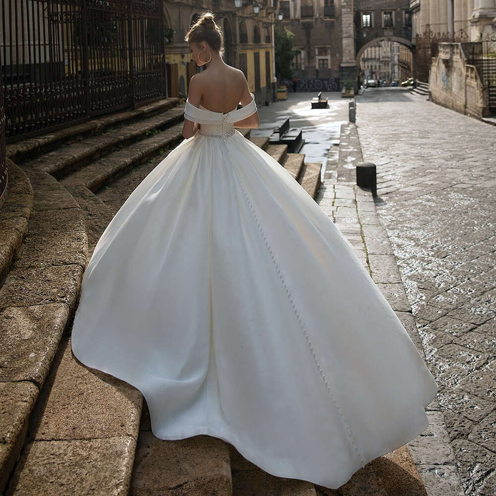 Elegant Ivory V-Neck Ball Satin Wedding Dress Gorgeous Off The Shoulder Bridal Gown With Beading Belt 0605 6660311
