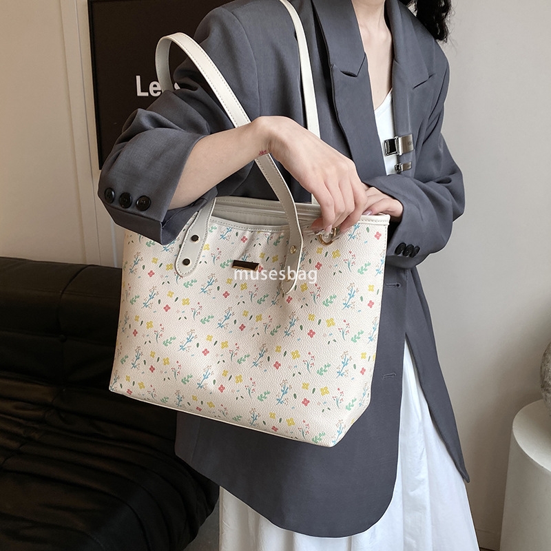 Women's tote bag PU leather strap zipper large capacity handbag fashionable business retro flower handbag student shopping printed large capacity
