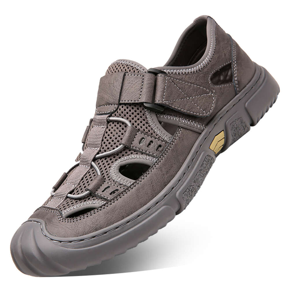 Summer Genuine leather sandals Fashion Large Size Beach New Casual Flat Sandals Men Outdoor Non-slip Wading Shoes