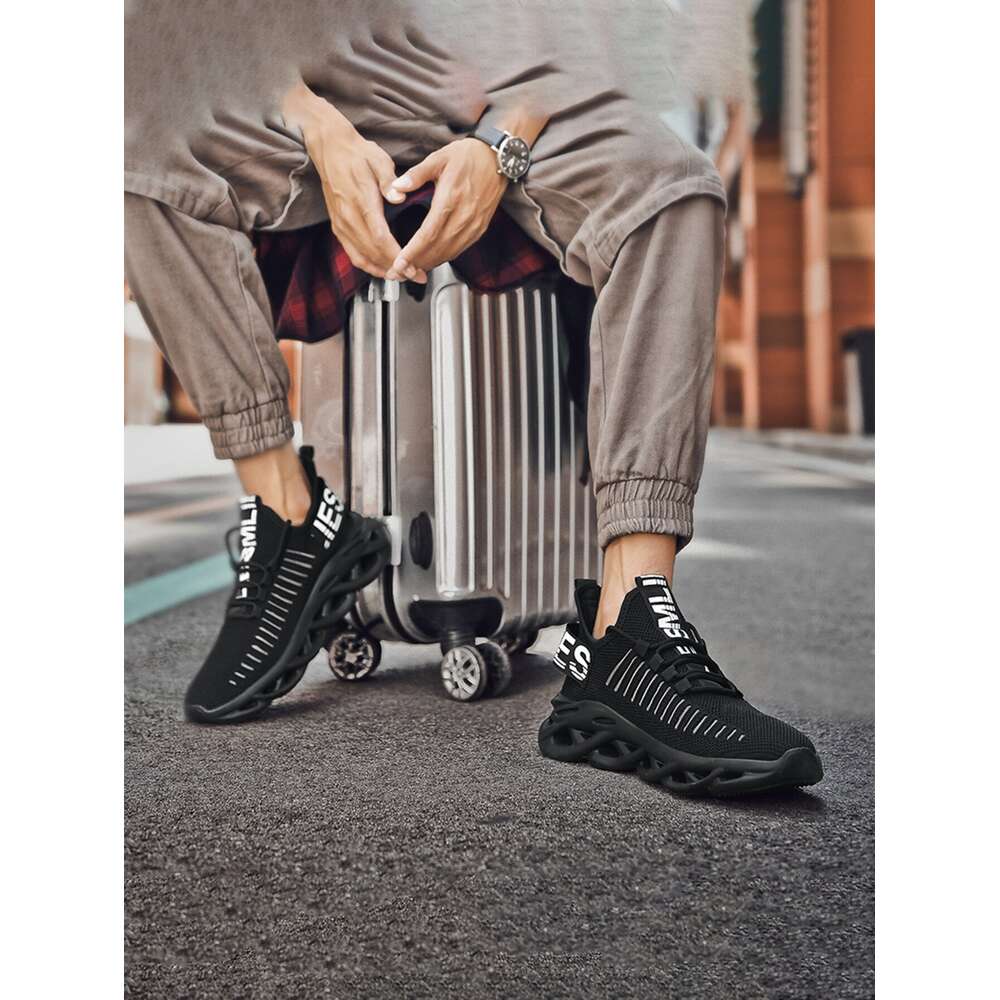 Fashionable Casual Lightweight Breathable Mesh Solid Color Hollowed-Out Outsole Outdoor Cloud Korean Trend Minimalist Air Cushion Running Shoes