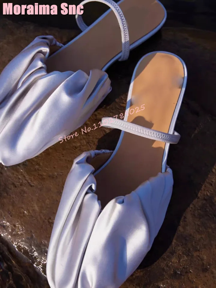 Satin pleated circular toe mule block with sexy fashionable and elegant womens slide in the middle heel. 2024 Spring and Summer Green Solid Slide 2406