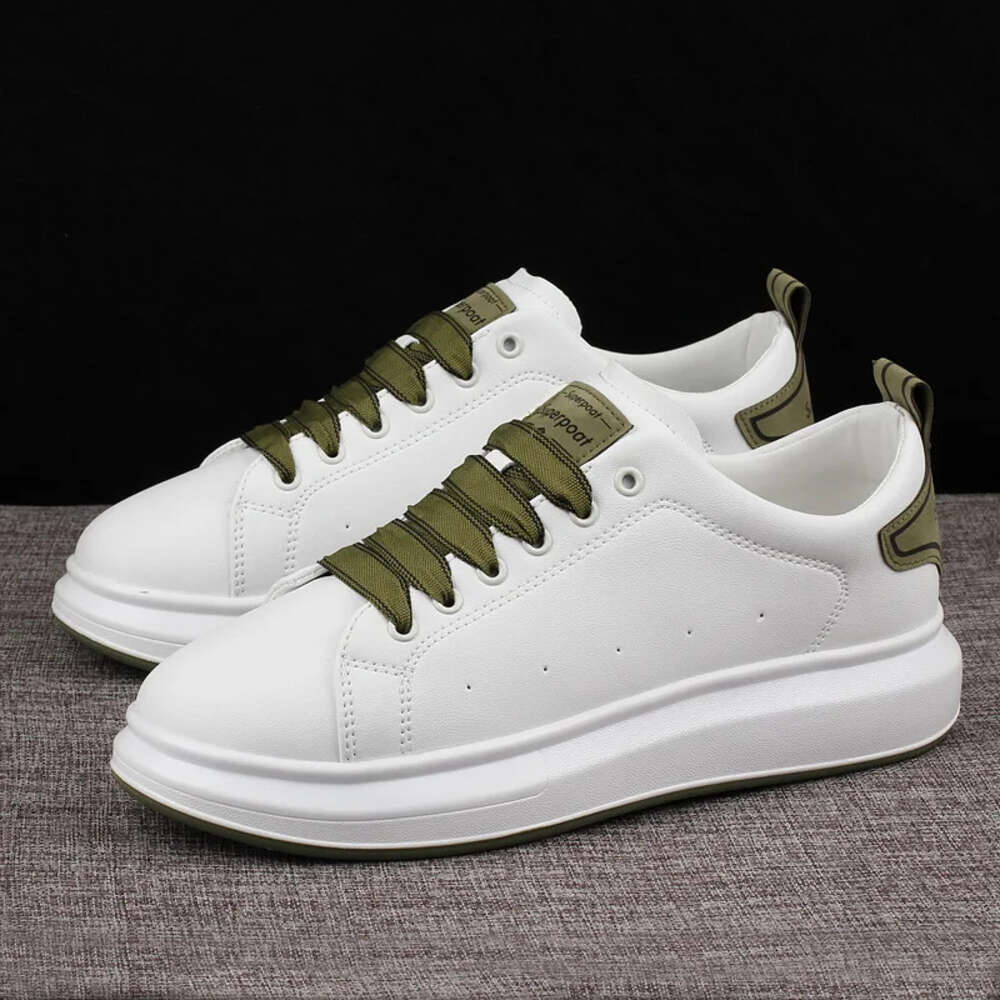 2023 Casual for Men Male Running Breathable Sports board White Shoes Sneakers trendy tennis shoes Athletic Footwear