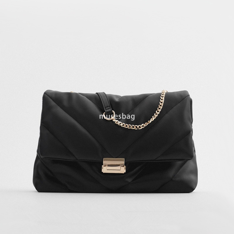 New women bag white oversized quilted single shoulder crossbody bag women trend simple and versatile chain bag commuting niche handbag