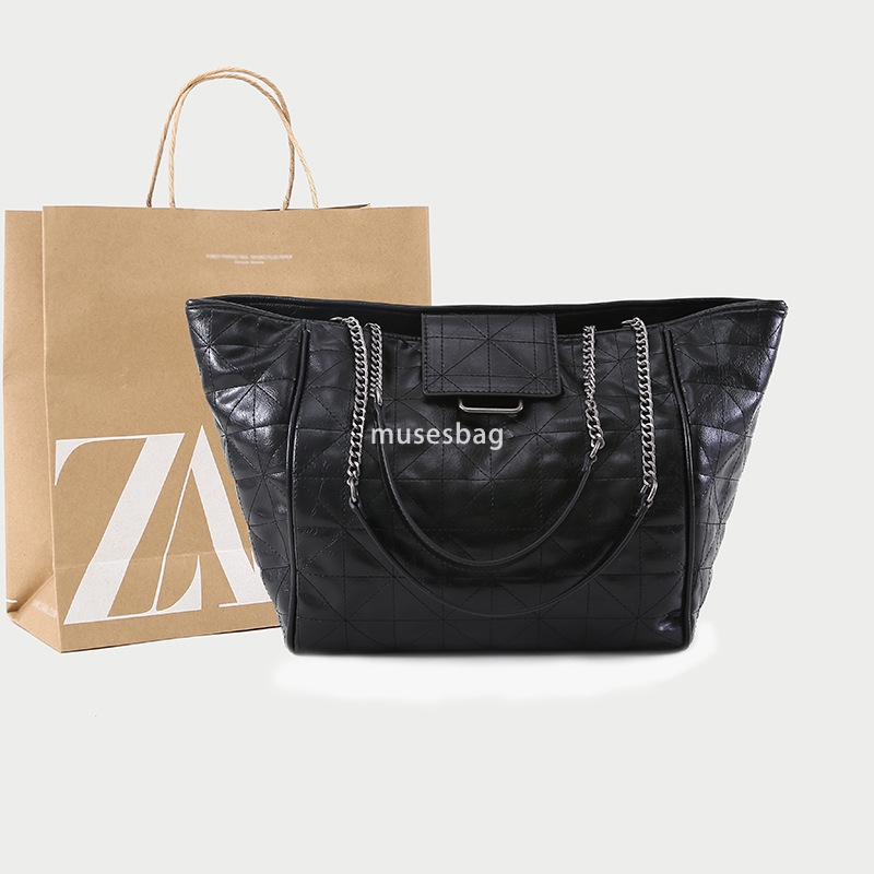 Designer Women's PU High Quality Fashion Vintage Chain High end Shoulder Bag Versatile Classic Multi functional Handheld Large Capacity Tote Bag