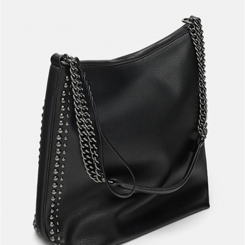 Niche design hot selling new fashionable soft tote bag handbag high-quality rivet single shoulder bag bucket bag large capacity shopping bag
