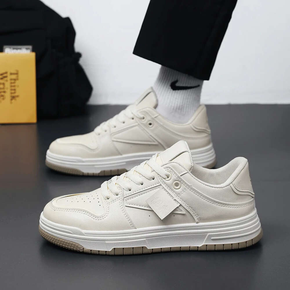 Breathable Men Skateboard Fashion Leather Casual Jogging Sports Shoes Platform Hard Wearing Walking Running Sneakers Ddmysaturn