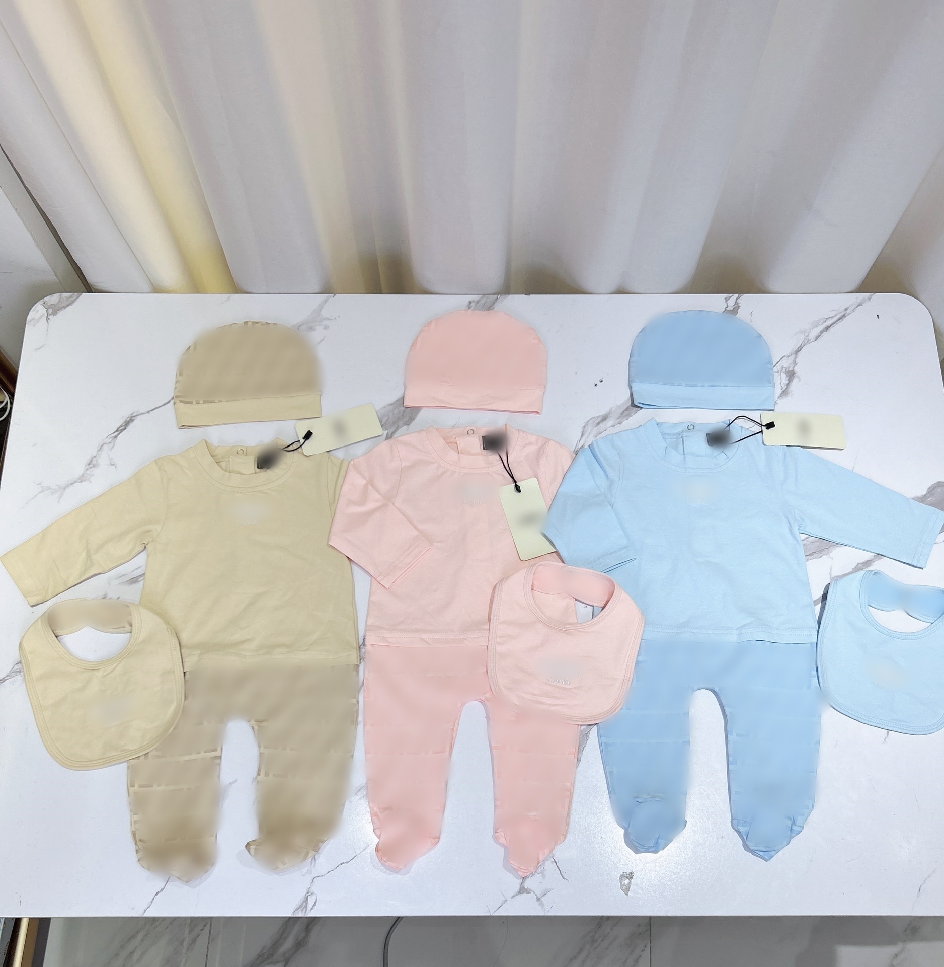 Designer Infant cotton rompers sets Newborn baby girls letter long sleeve jumpsuits hat bibs 3pcs Luxury babies 1st climb clothes S1498