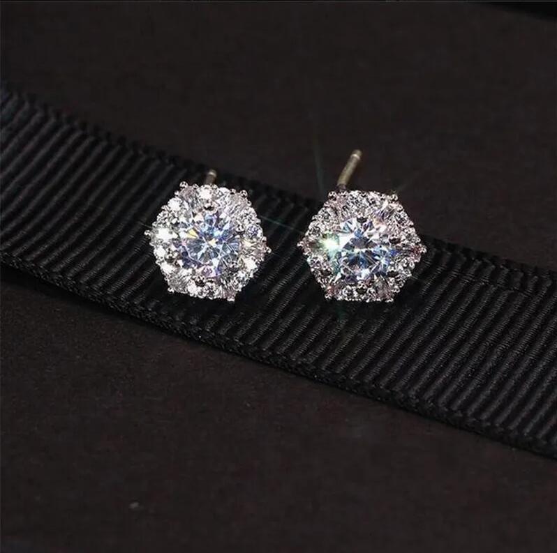 Super Sparkling Stud Earrings Luxury Jewelry 925 Sterling Silver Round Cut White Lab Moissanite Diamond Party Women Wedding Earring For Lover Gift