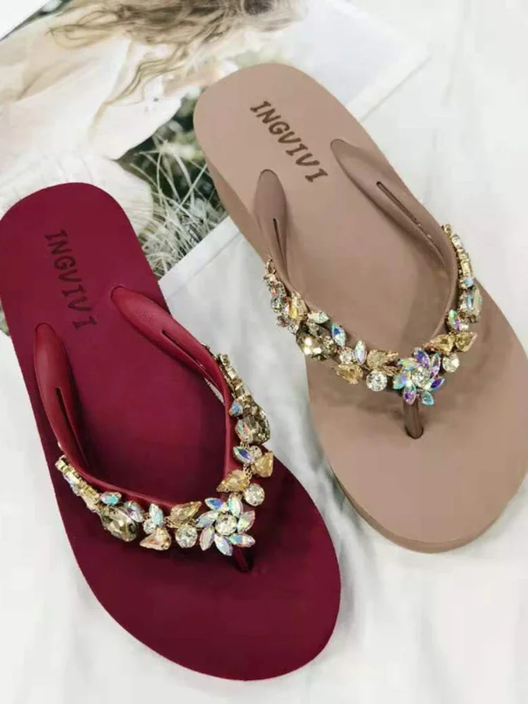 Womens Flash Flip Slippers Summer Fashion Outdoor Water Diamond Chain Wedge Beach Slide Jelly Hawaiian Flat Shoes 240606
