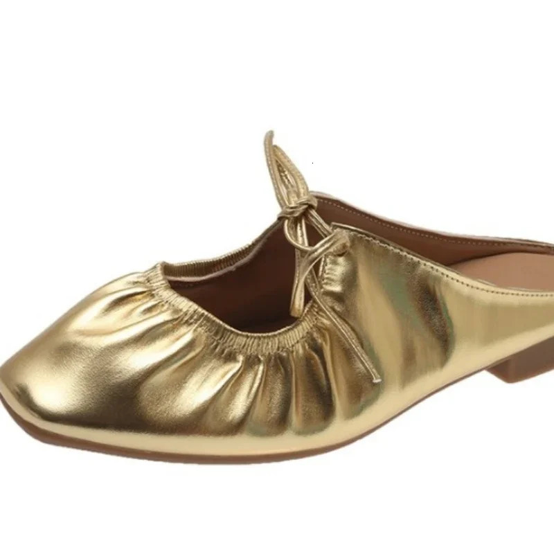 selling lace womens shoes in 2024 autumn closed toe solid pleated thick boots compact casual womens shoes 240606