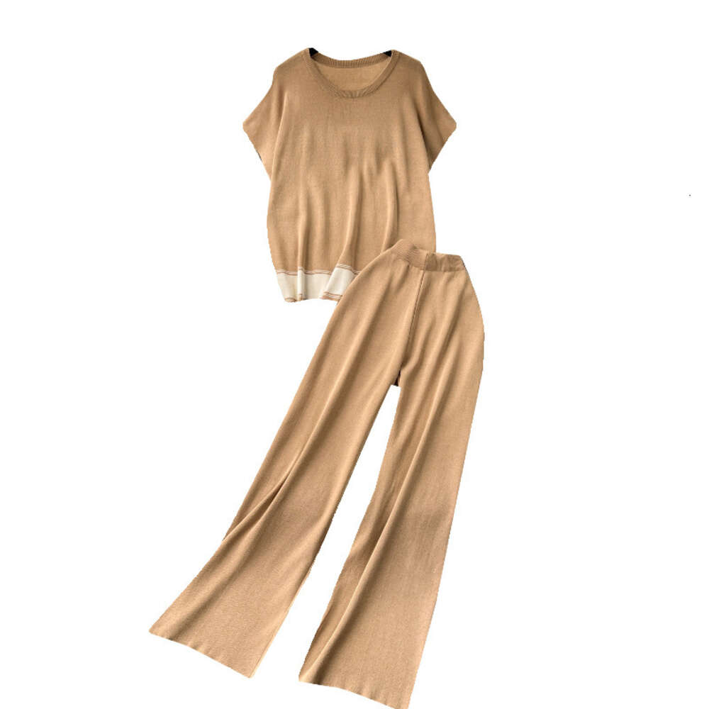 Korean style casual outfit womens short sleeved knit sweater loose and slim high waisted wide leg pants fashionable two-piece set