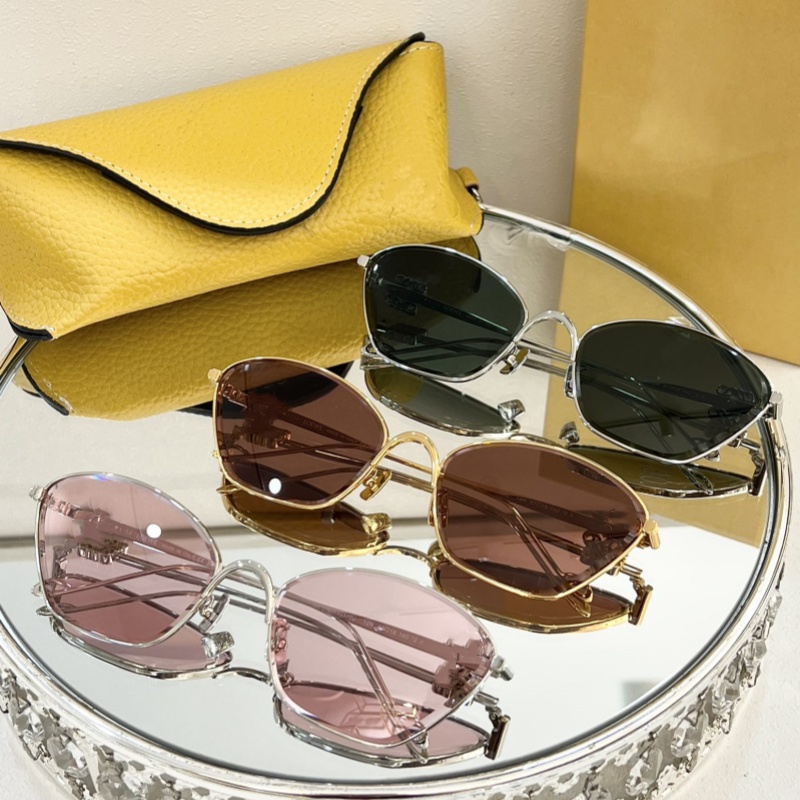 Fashion Designer Sunglasses Women Metal Frame Sunglasses with Gift box And sunglasses case