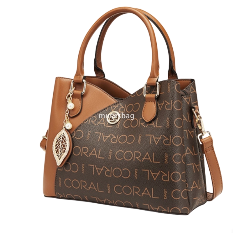 Designer Women's PU Fashion Women's Crossbody Bag Large Capacity Advanced Practical Multi functional Handbag Water Bucket Bag Retro Gold Cla
