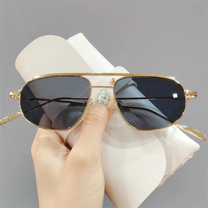 Retro Geometry Women Sunglasses Square Sun Glasses for Woman European Fashion UV400 Eyewear Driving Oculos De Senhora 240601