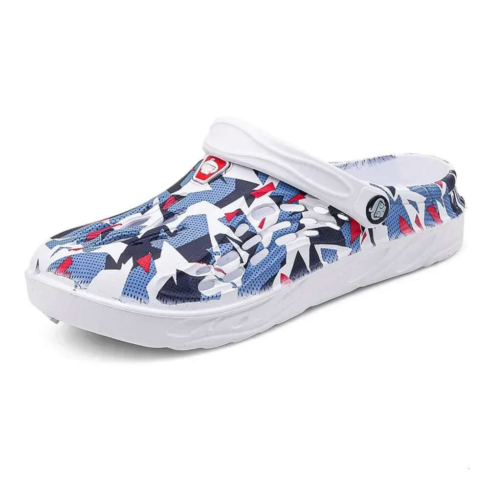 Clogs Beach Outdoor Slippers Soft Bottom Aqua Shoes Men Clog Sandals Comfortable Breathable Zapatos Hombre Ddmysaturn