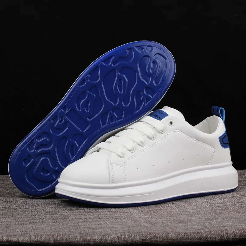 2023 Casual for Men Male Running Breathable Sports board White Shoes Sneakers trendy tennis shoes Athletic Footwear
