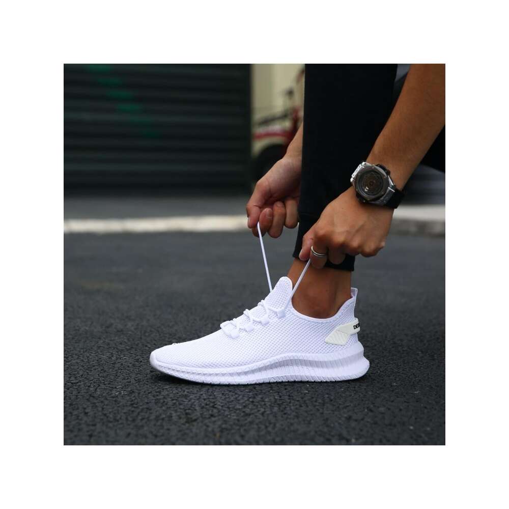 Men's Comfortable Ultralight Breathable Mesh Athletic Shoes