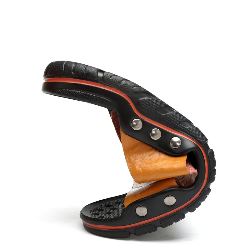 Summer Men Slippers Genuine Leather Breathable Clogs Sandals Beach Classics Leather Slides Outdoor Flip Flops Plus Size Men Shoe 240606