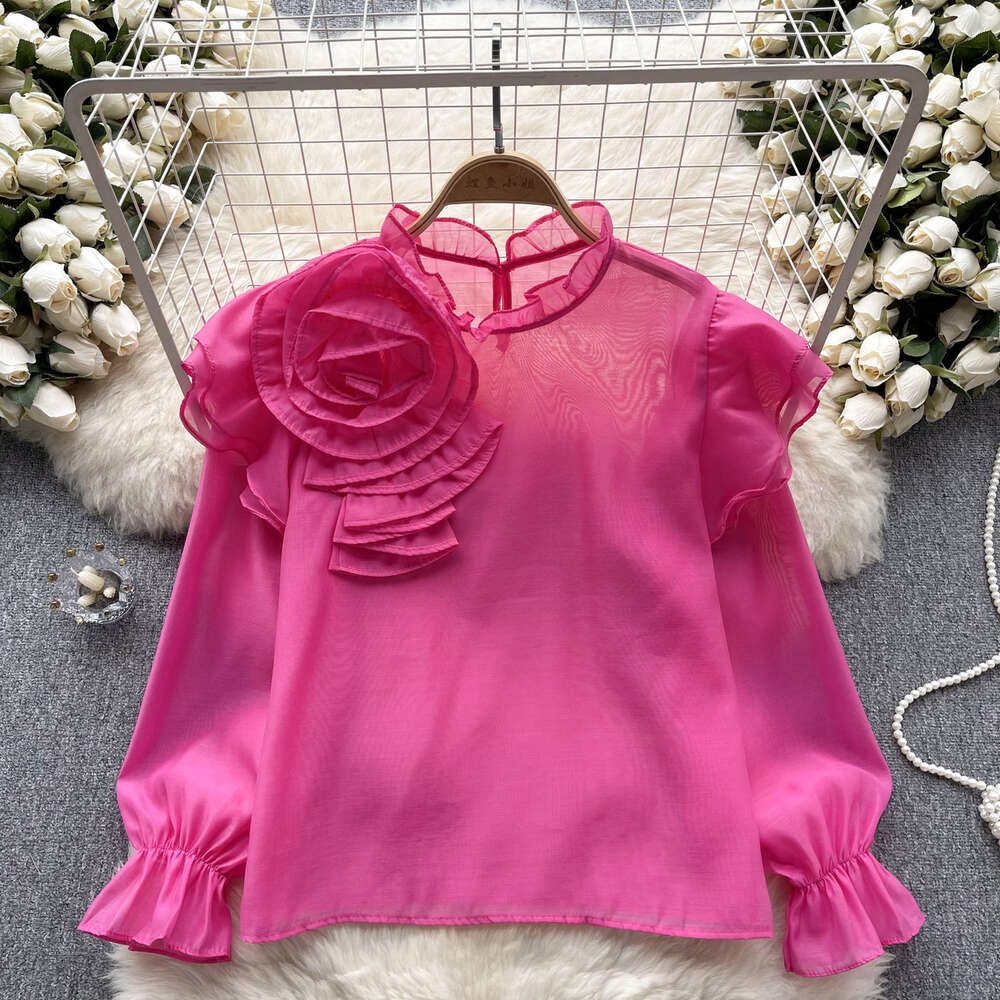 Wearing a French top in early spring for women with a three-dimensional floral sweetness and a wooden ear edge collar pullover bubble sleeves chiffon 