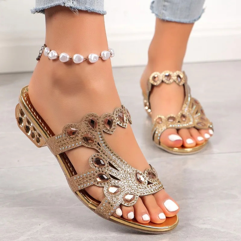 2024 Summer Rhinestone Flip Round Head Fashion Large Womens High Heel Sandals Beach Sandals 240606