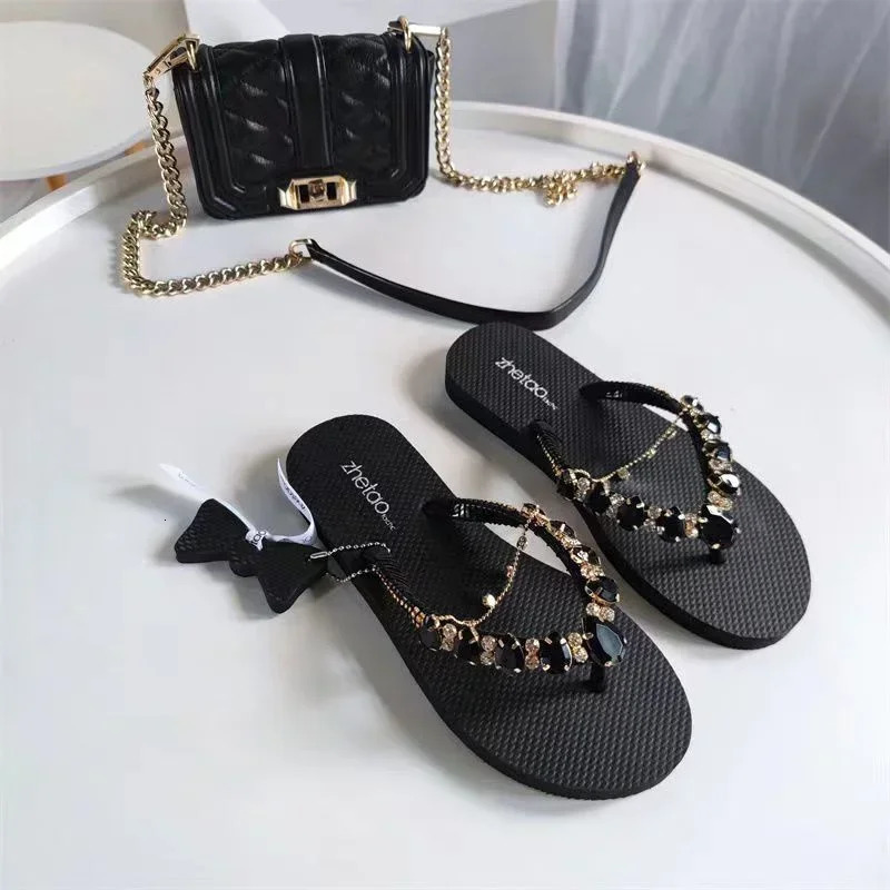 2024 Comfortable and Fashionable Full Match Beach Shoes with Anti slip Soft Sole Casual Flip Water Diamond Chain Smooth 240606